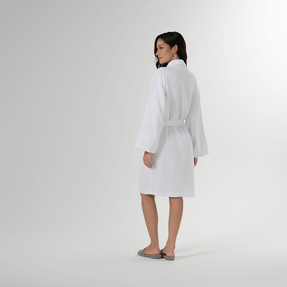 06 04 0006 Robe Charlote Curto Branco 021